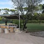 Vila Gard'iguette Avec Entre Vignes &garrigue Carnas